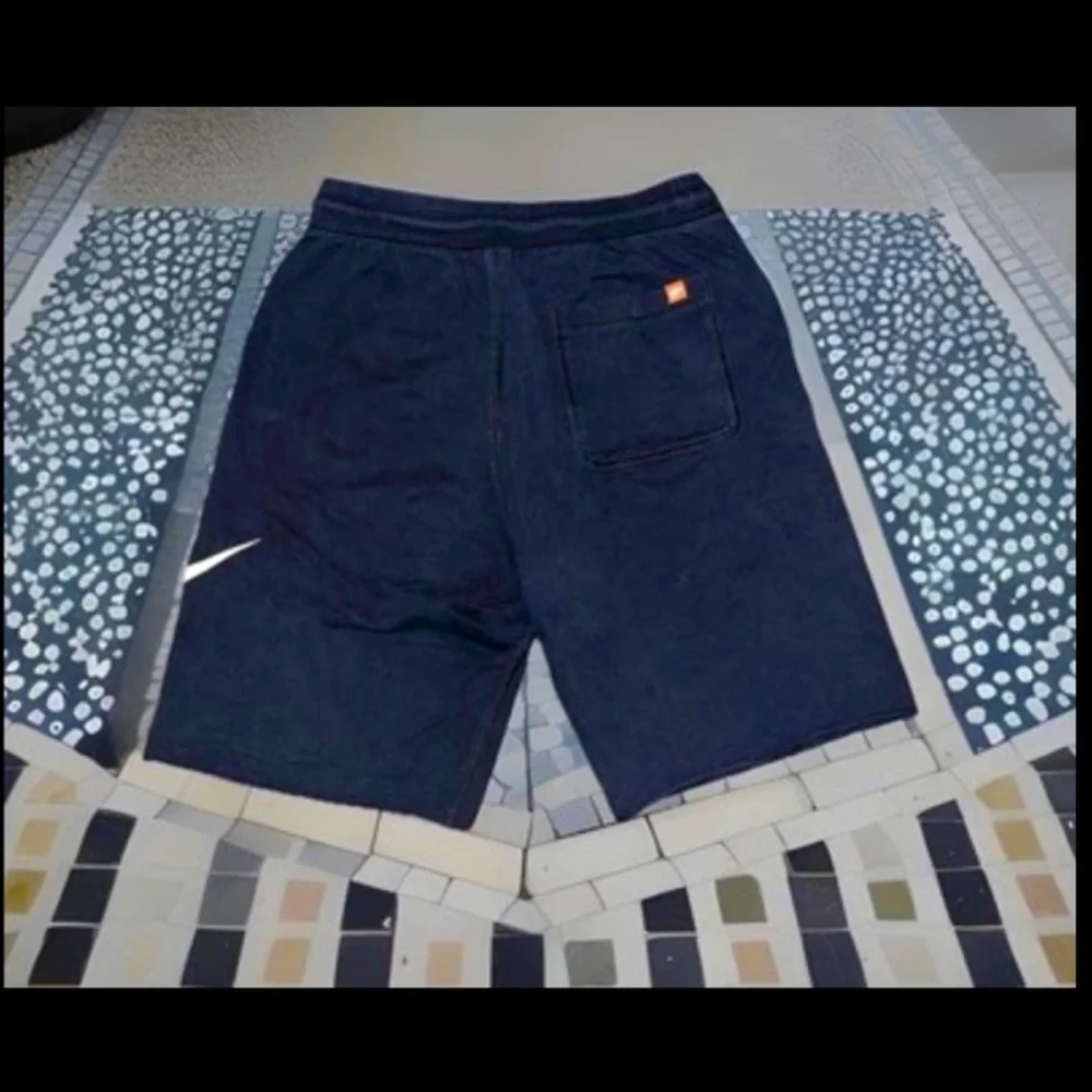 NIKE French Terry Alumni Basketball Shorts Swoosh Logo Pockets 100% Cotton SzS